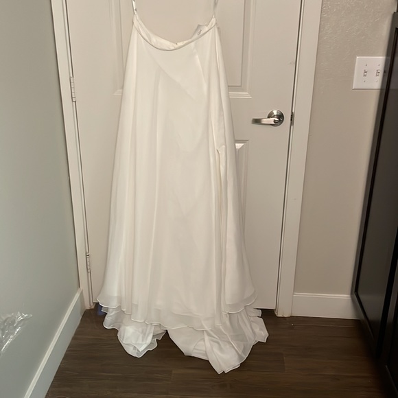 David’s Bridal 2 Piece Wedding Dress 10/12 - Picture 8 of 14